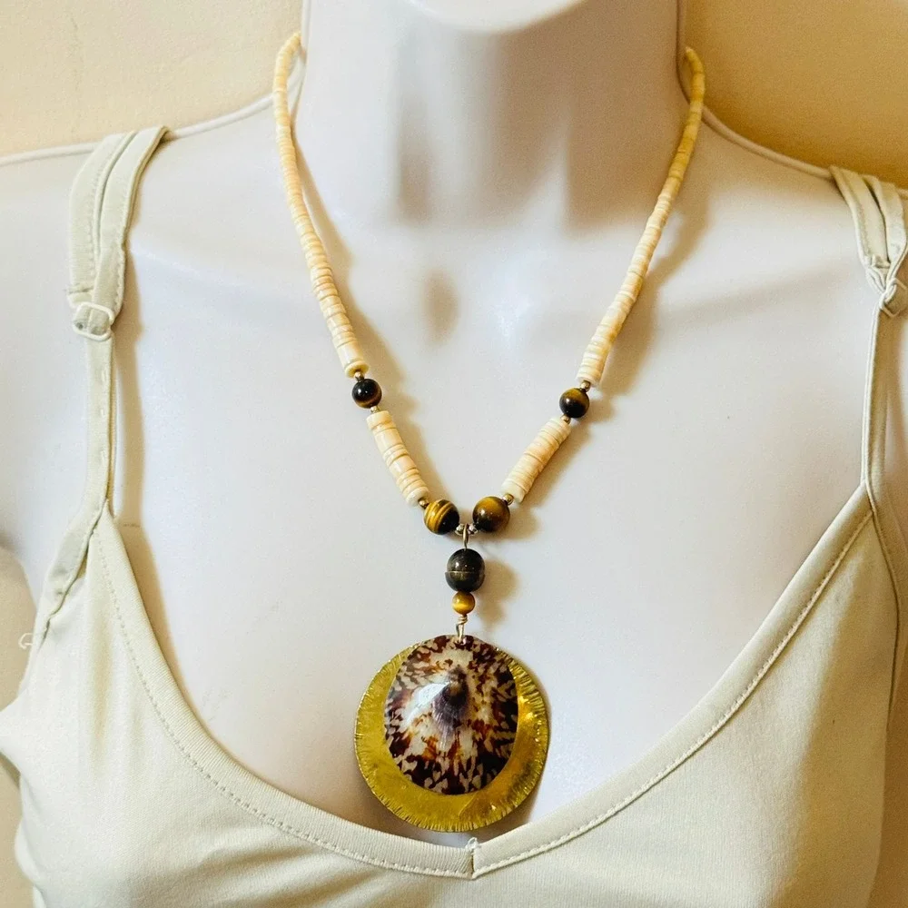 VTG Santo Domingo limpet shell Necklace Heishi tigers‎ eye beads Native American